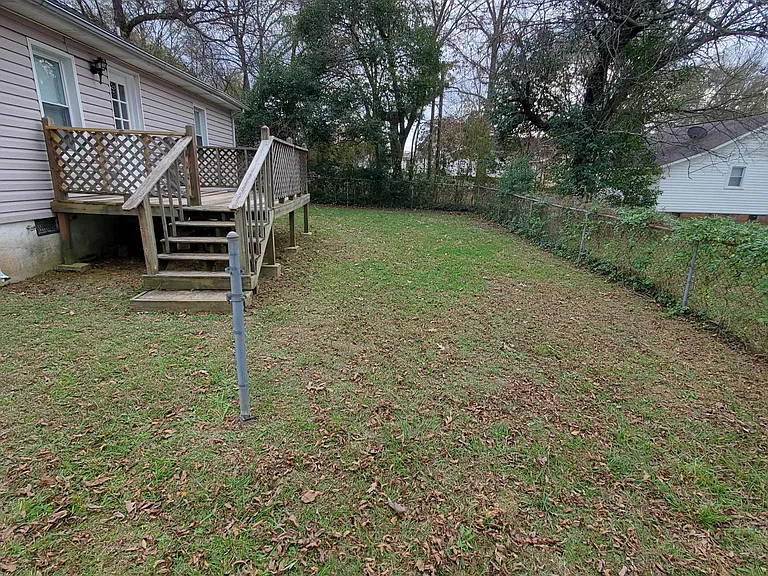 206 E Union St — Photo 6