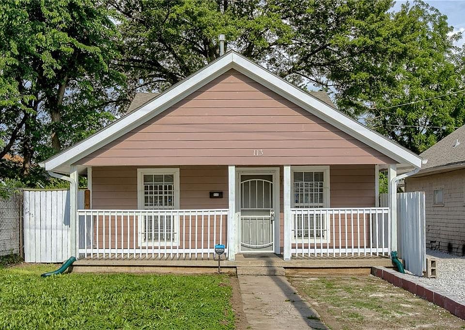 1st image of 113 Topping Ave