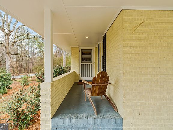 3rd image of 2368 Peeler Rd
