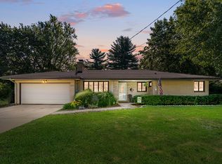 N1272 Cedar Rd, Pell Lake, WI 53128