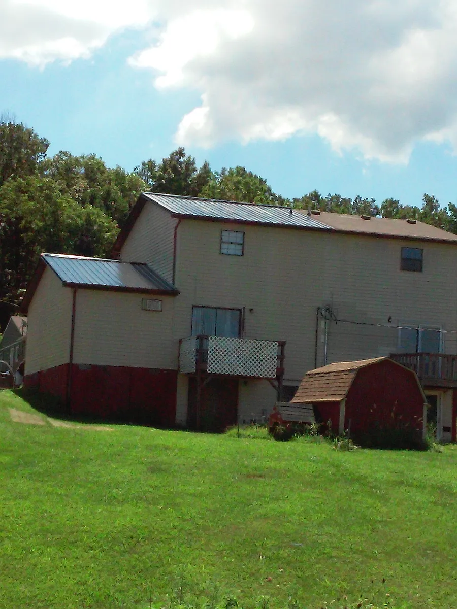 Building Photo - 1228 Clear Ridge Ln