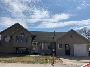 304 SE State St, Milan, MO 63556