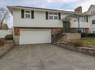 29 Leighton Ave, Clinton, MA 01510