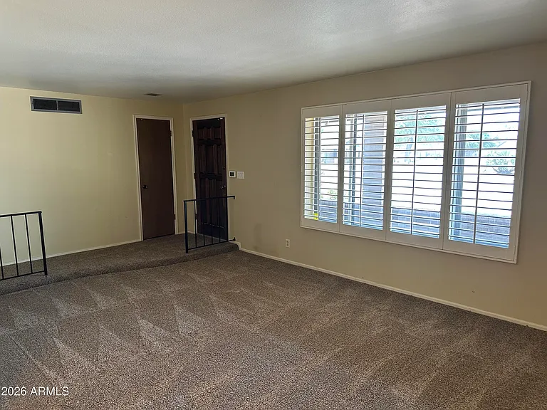 1536 E Gemini Dr — Photo 10