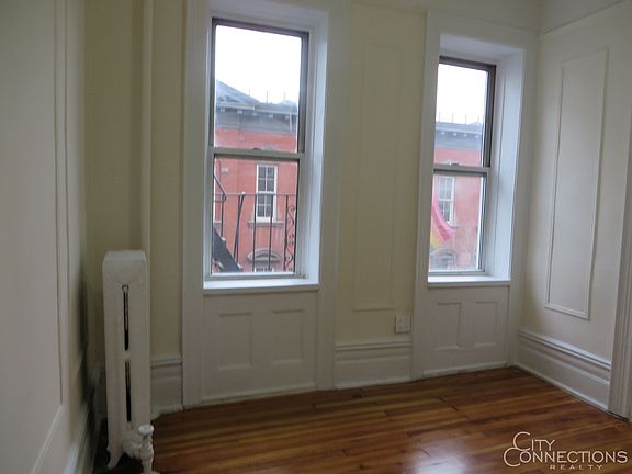 2nd image of 209 W 13th St APT 22