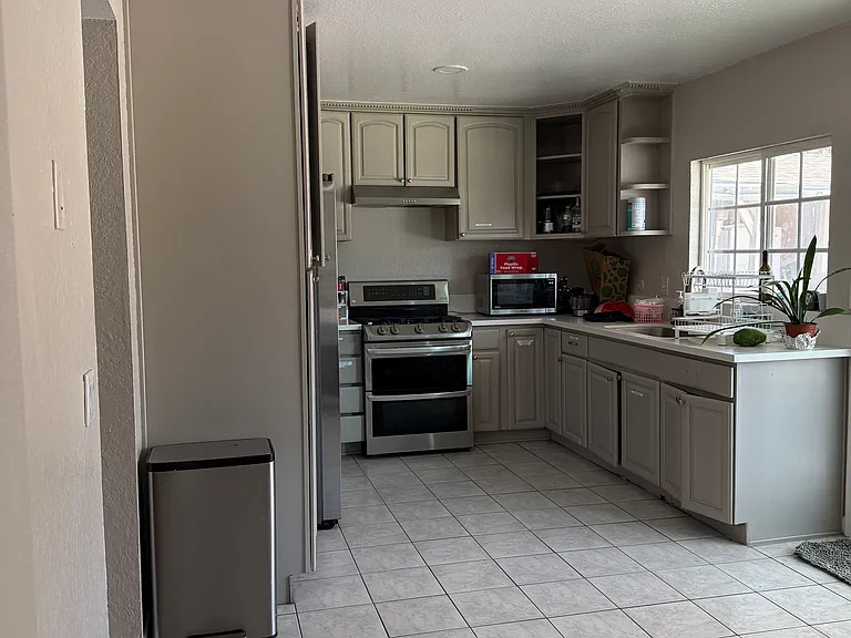 4925 Megan Way — Photo 3
