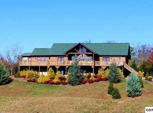 239 Megan View Ln, Sevierville, TN 37876