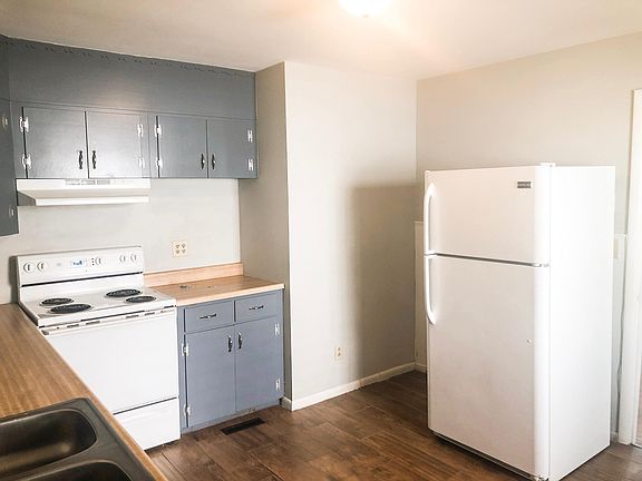 2nd image of 1316 Adonna Ln