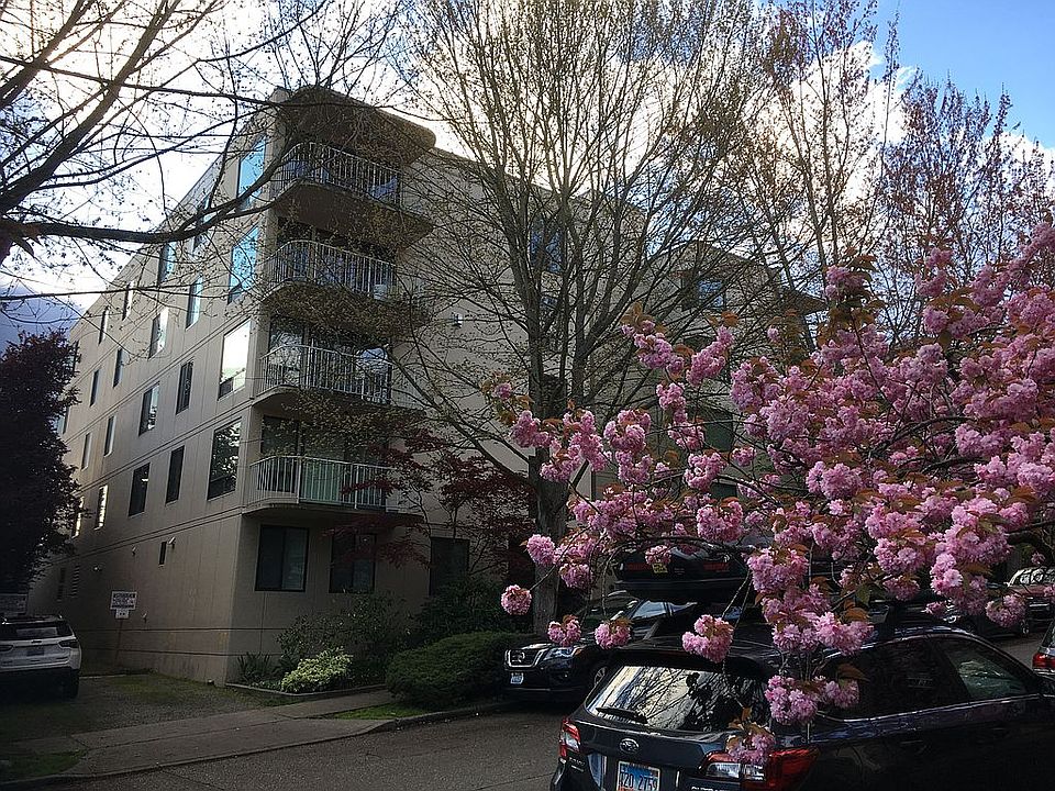 1st image of 619 5th Ave W Unit 301