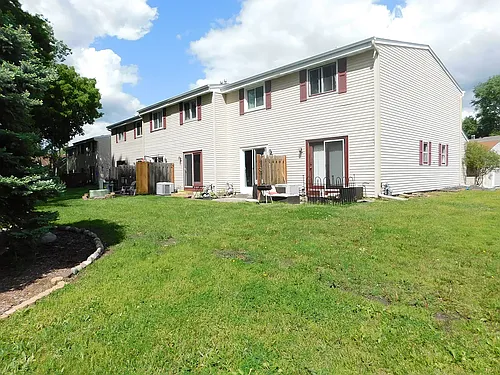 825 Woodgate Dr Photo 1