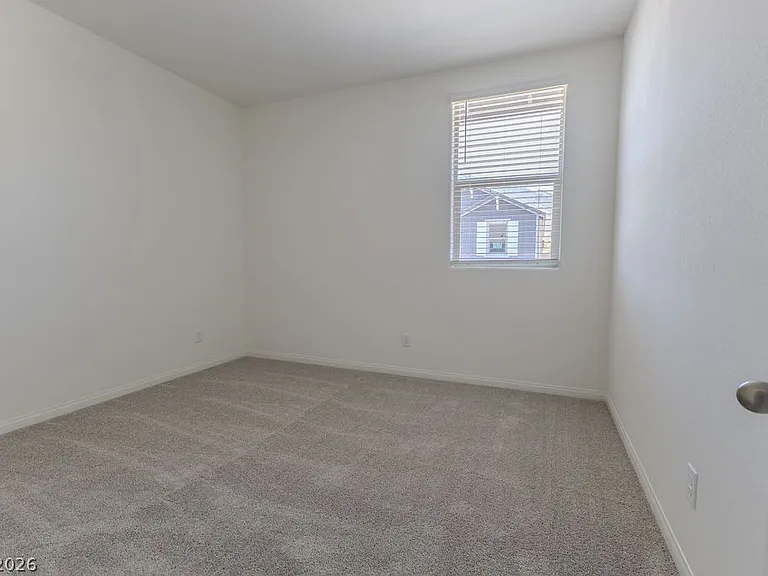 100 Hornbeck Ln — Photo 11