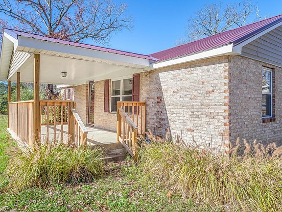 Exterior_Front Porch