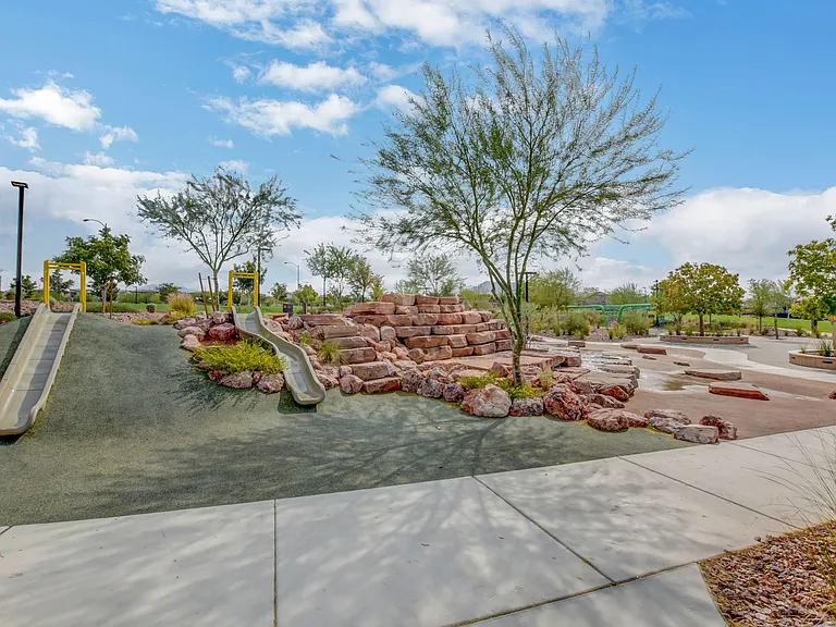 501 Red Lovebird Ave — Photo 66