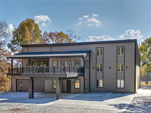 18649 Saddle Shop Ln, Springdale, AR 72764