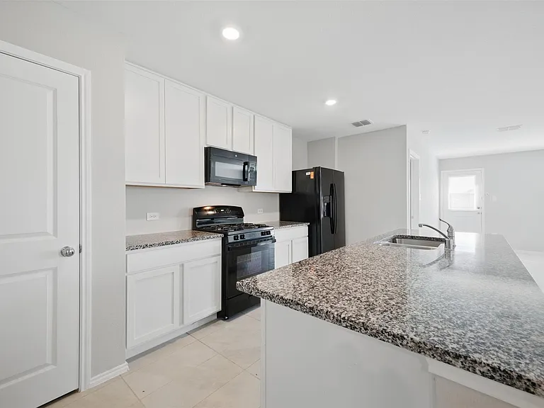1326 Eldridge Pond St — Photo 9