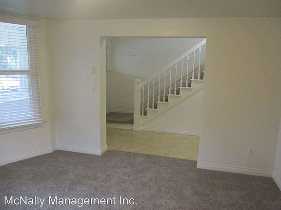 3rd image of 1014 S I St APT B