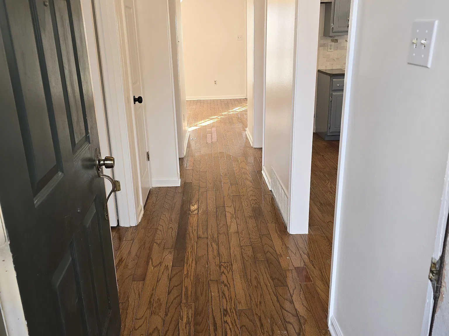 2 bed, 1238 sqft, $1,350 — Photo 2
