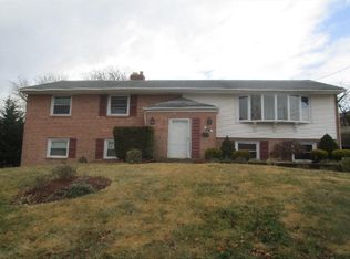 3511 Stonehall Dr, Beltsville, MD 20705