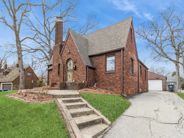 2000 Nash Dr, Des Moines, IA 50314