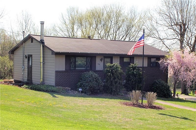 Welcome home! This is an early spring picture showing off the landscaping.