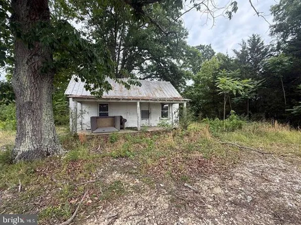 2348 Wickliffe Rd, Brookneal, VA 24528