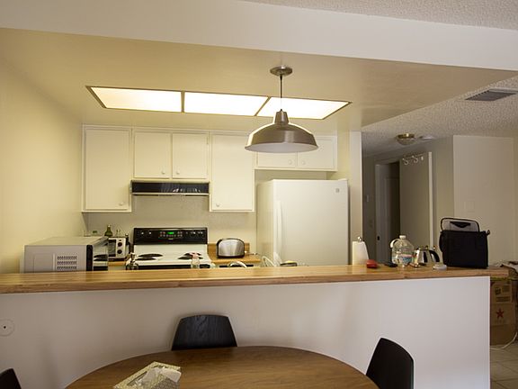 4th image of 1517 East Garfield Ave. #59