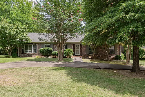 3833 Asbury Pl Photo 1