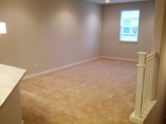 4th image of 475 Bellezza Pl