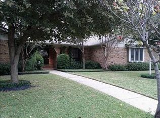 101 Baker Ct, Hurst, TX 76054