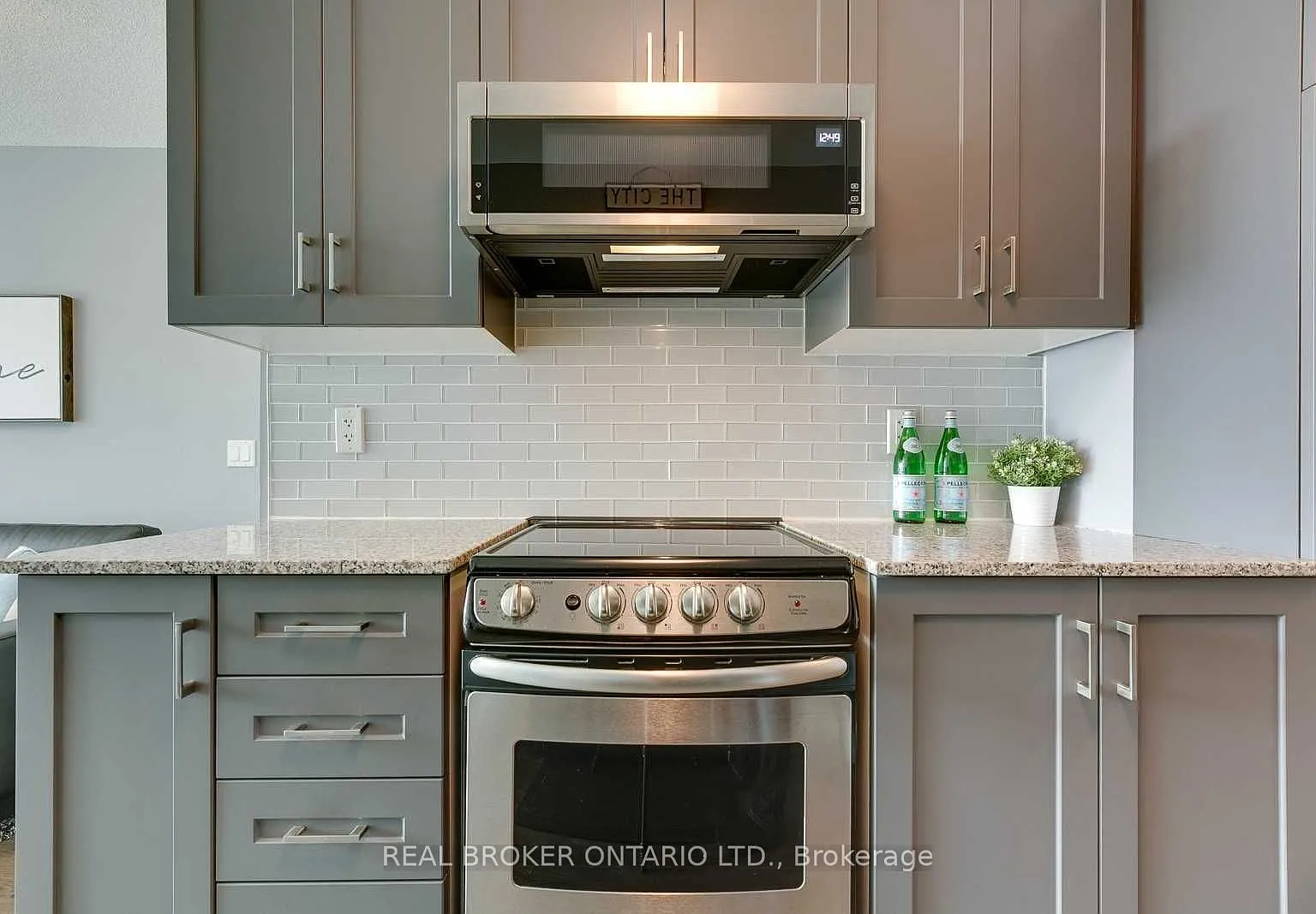 1 bed, $2,700 — Photo 2