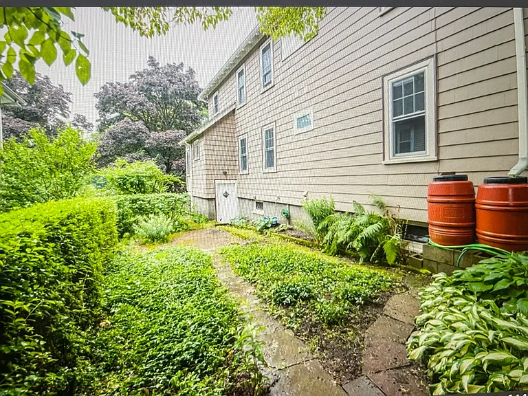 107 Lexington St #107 — Photo 14