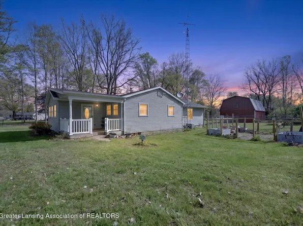 6015 S Stine Rd, Olivet, MI 49076