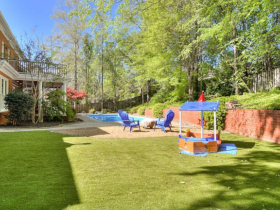 3rd image of 587 Medinah Drive
