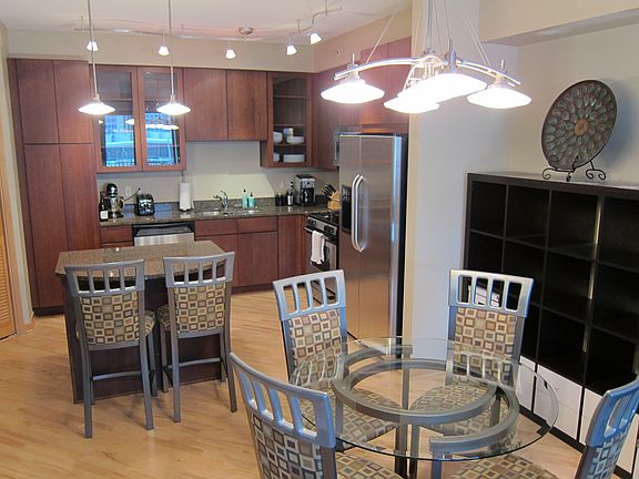 4th image of 500 Grant St E #903