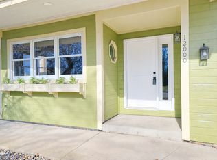 12000 Summerset Ln, Burnsville, MN 55337