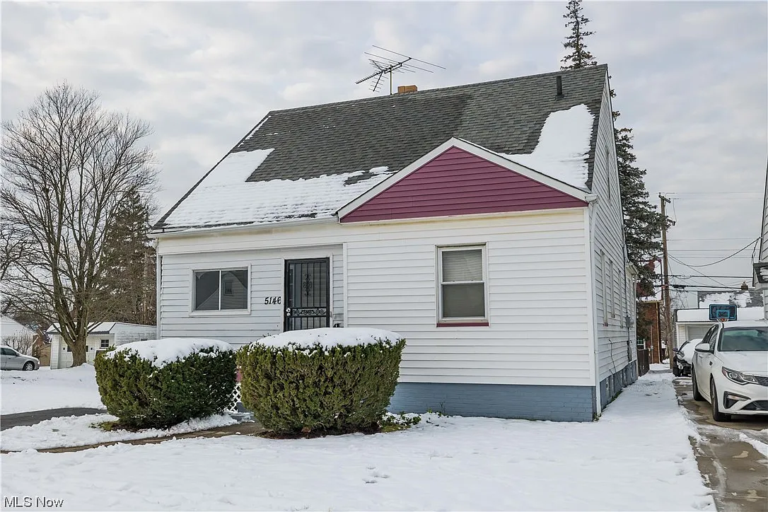 5146 Arch St photo 1