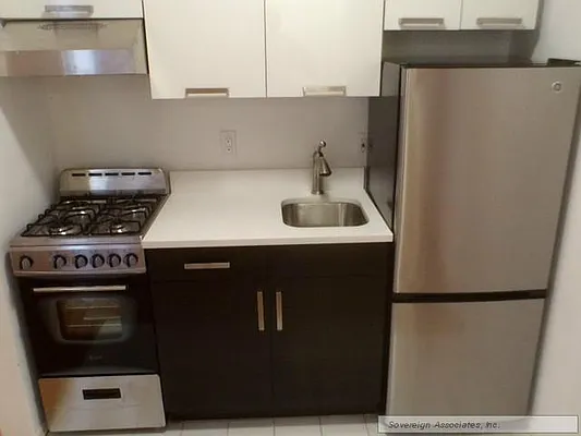 Rented by Sovereign Associates | media 23