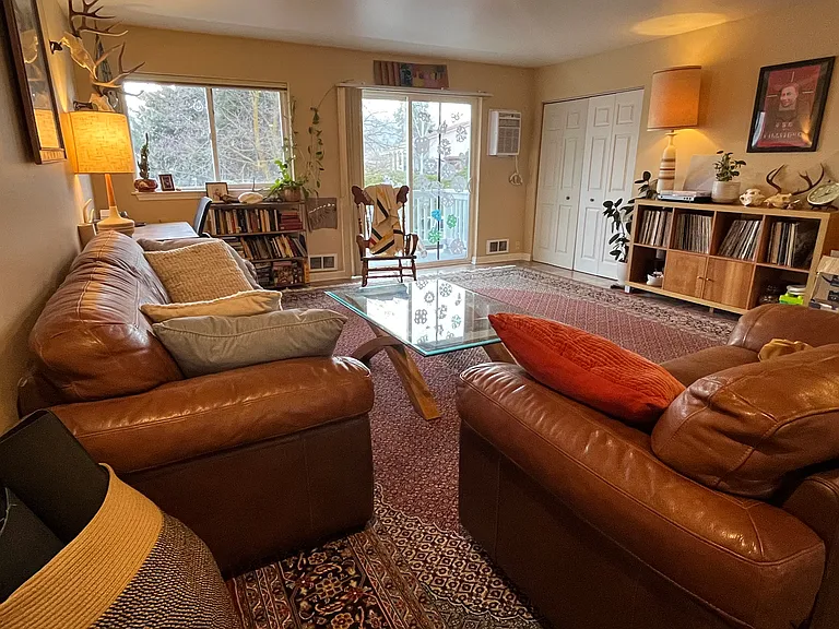 2035 Lakeshore Dr — Photo 6