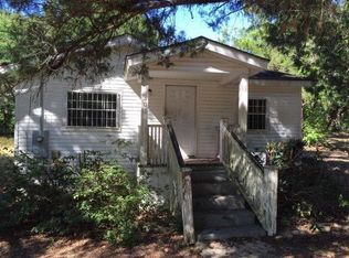 407 E Burdick Ave, Defuniak Springs, FL 32433