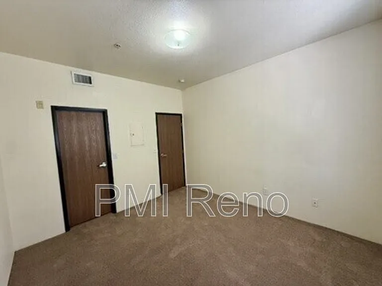 Big Horn Apartments — Photo 27