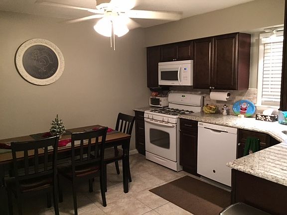 1 Year old brand new Kitchen
