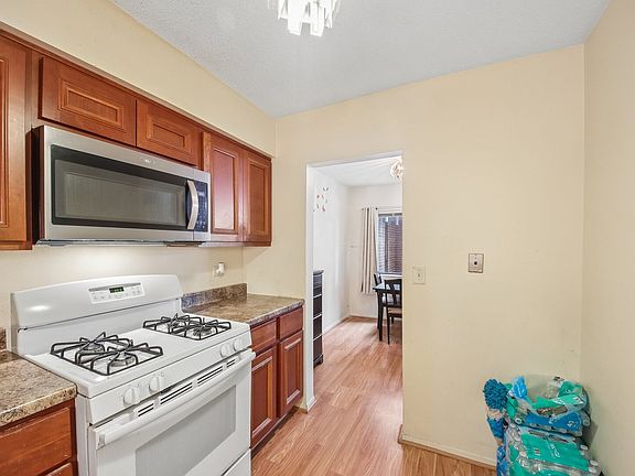3rd image of 5500 Lincoln Ave Unit 107