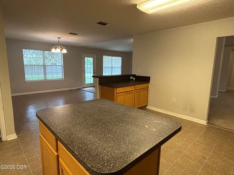 35 Rae Dr — Photo 10