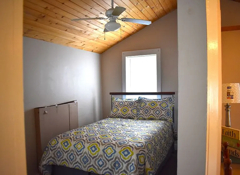 239 Squantum Rd — Photo 3