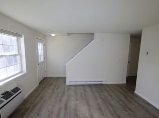 41 Crystal Ln APT A, Mansfield, CT 06268