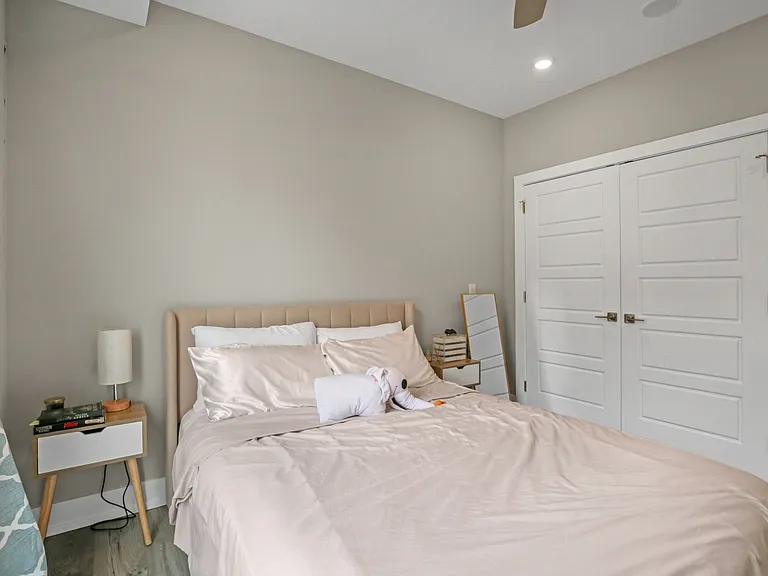 2209 N Broad St — Photo 46