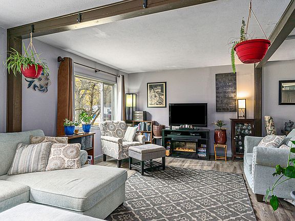 4th image of 2417 Ashton Ave