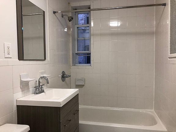 2nd image of 11 Gifford Ave #11Y