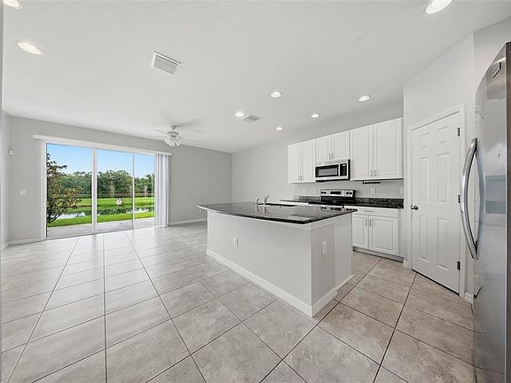 5th image of 7910 EVERGREEN CREEK COURT