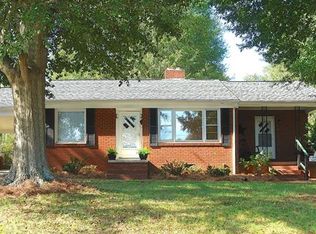 716 S Cedar St, Lincolnton, NC 28092